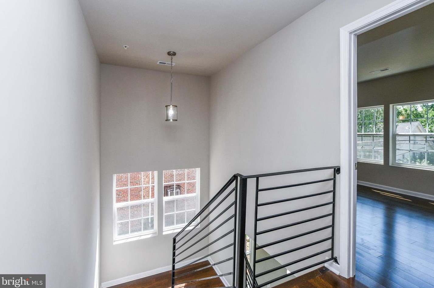 5022 Emo St, Capitol Heights MD  20743-2862 exterior