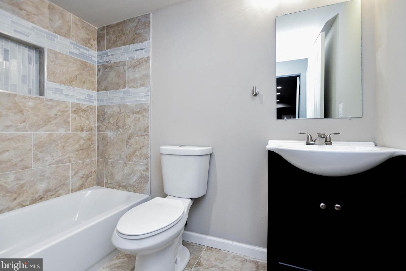 5022 Emo St, Capitol Heights MD  20743-2862 exterior