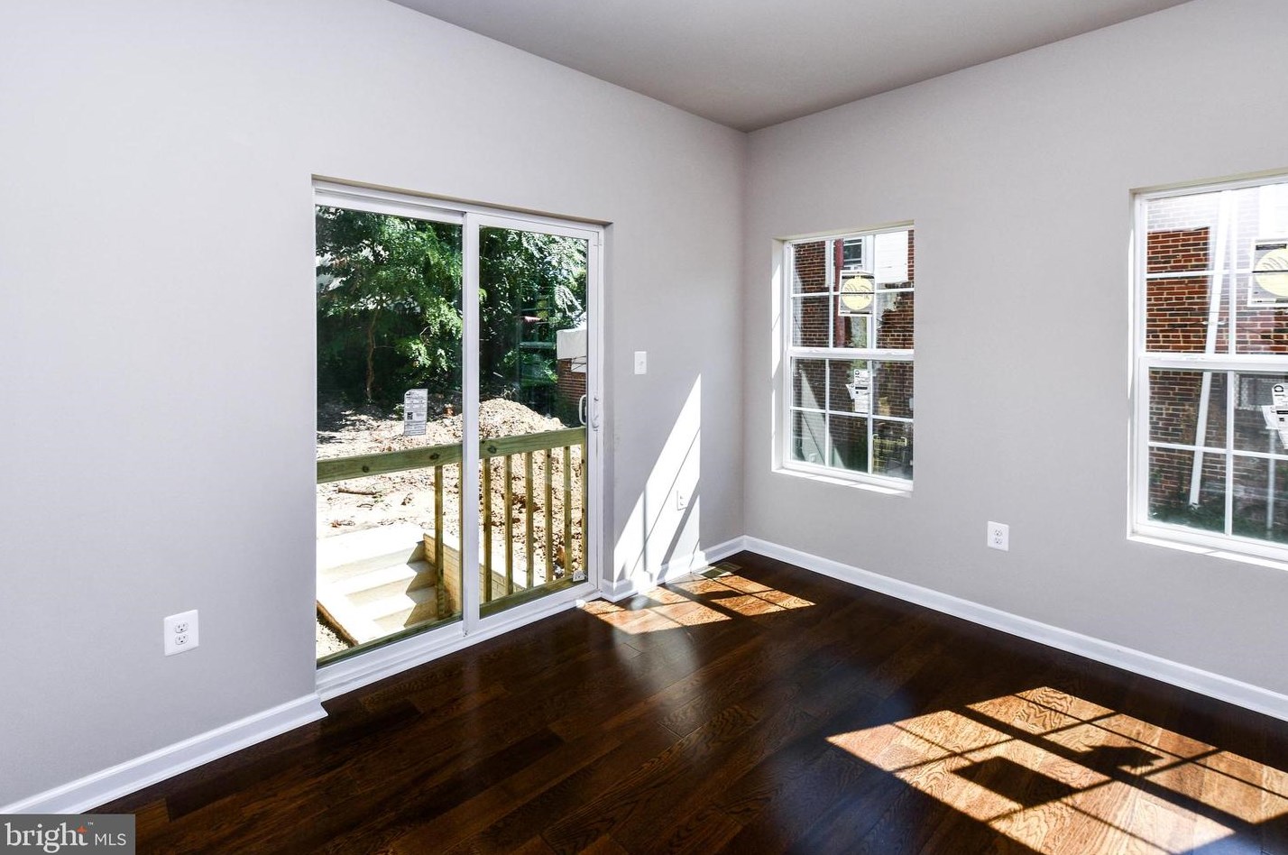 5022 Emo St, Capitol Heights MD  20743-2862 exterior