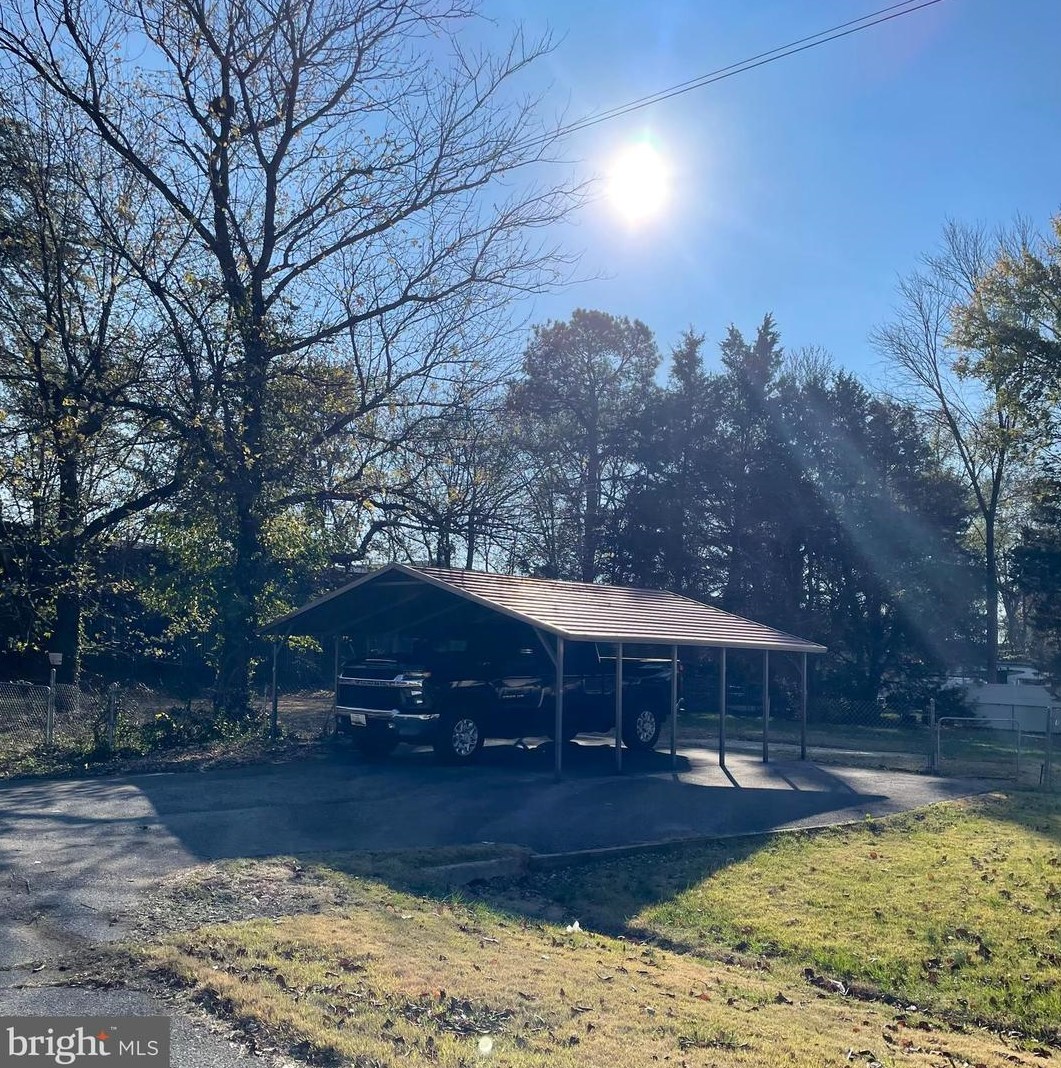 8600 Mimosa Ave, Clinton MD  20735-2645 exterior