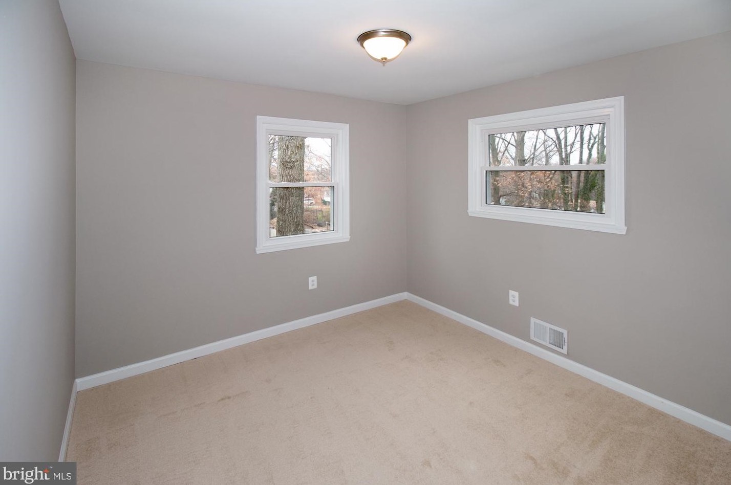 5816 Dade St, Capitol Heights MD  20743-2031 exterior