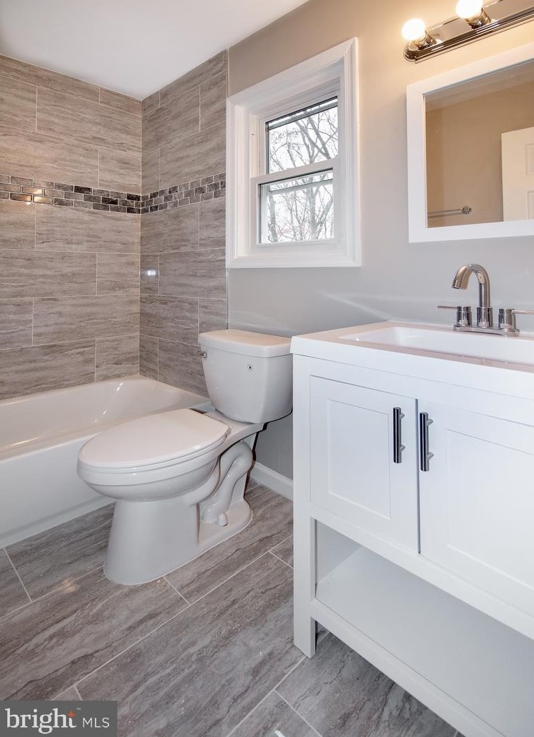 5816 Dade St, Capitol Heights MD  20743-2031 exterior