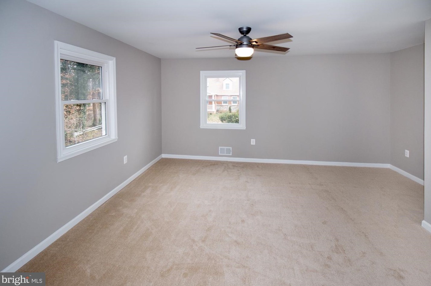 5816 Dade St, Capitol Heights MD  20743-2031 exterior