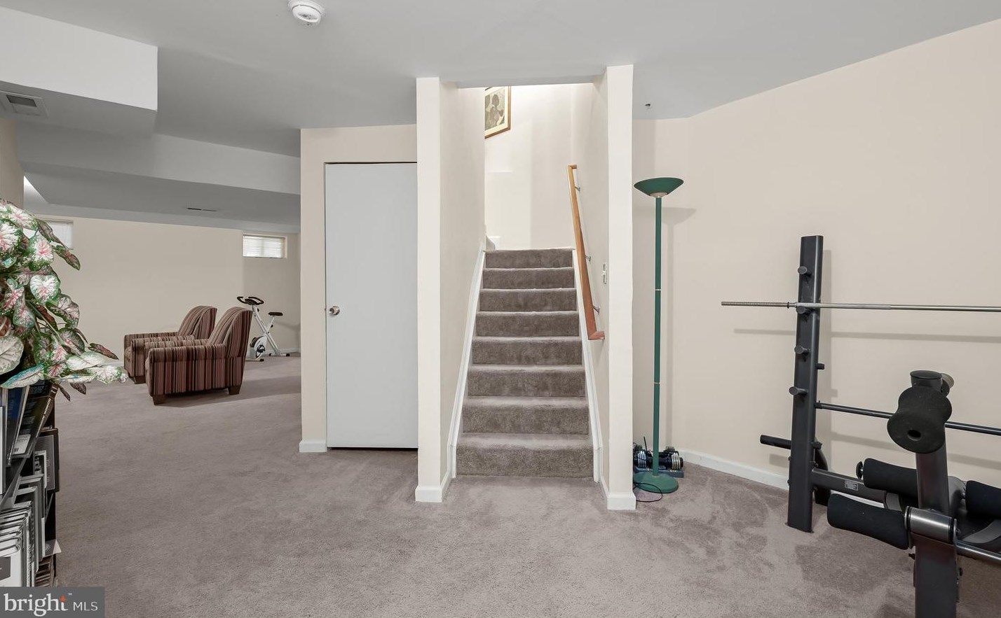 9002 Fox Park Rd, Clinton MD  20735-6100 exterior