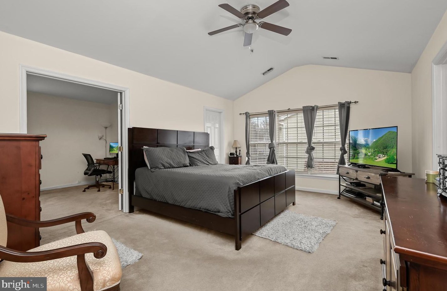 9002 Fox Park Rd, Clinton MD  20735-6100 exterior