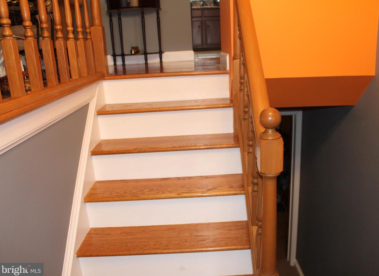 7909 Derby Dr, Clinton MD  20735-1550 exterior