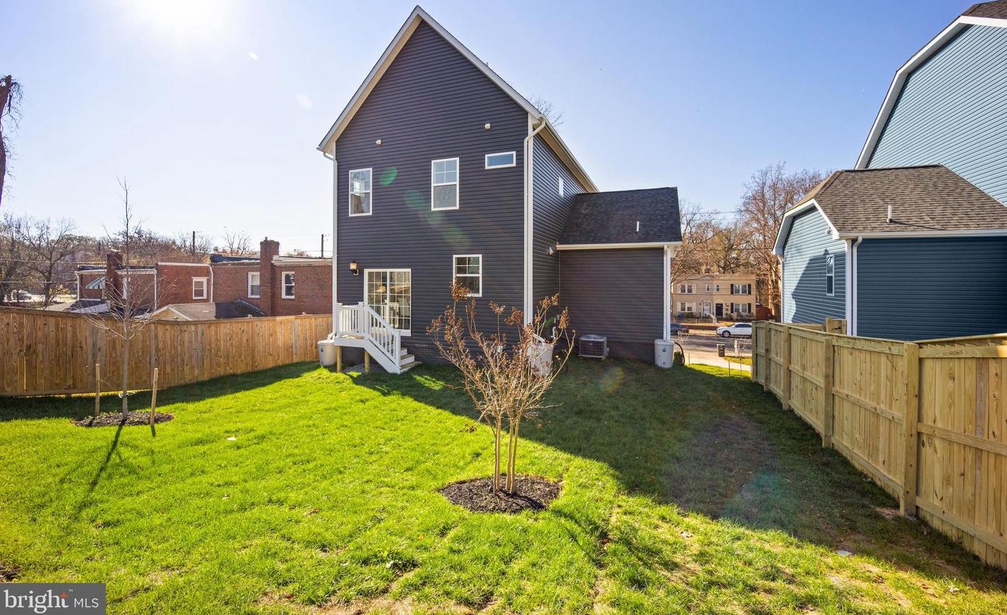 1329 Eastern Ave, Capitol Heights MD  20743-1033 exterior