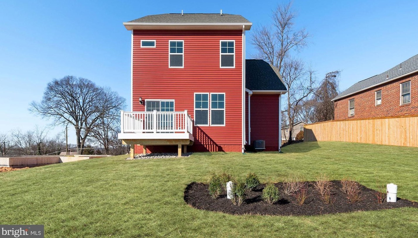 1335 Eastern Ave, Capitol Heights MD  20743-1033 exterior