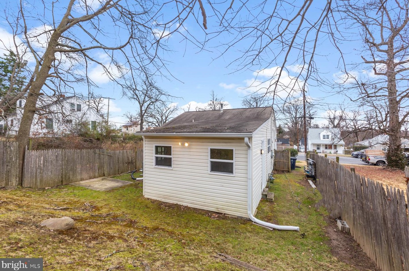 617 Goldleaf Ave, Capitol Heights MD  20743-2417 exterior