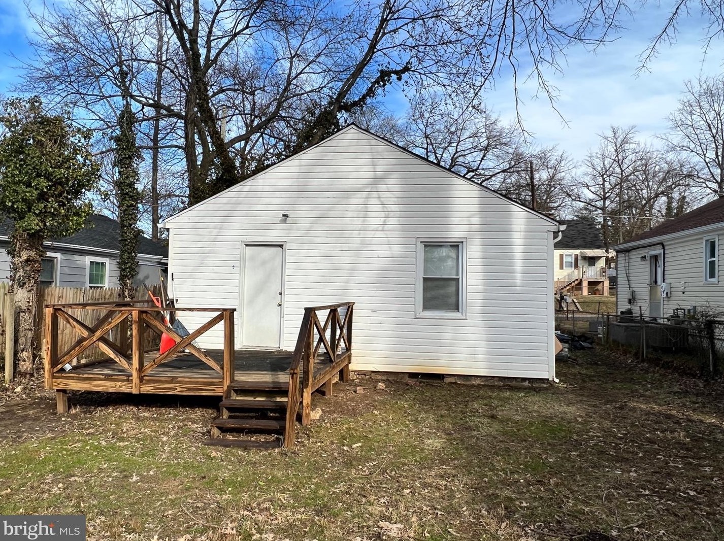 610 Fernleaf Ave, Capitol Heights MD  20743-6002 exterior