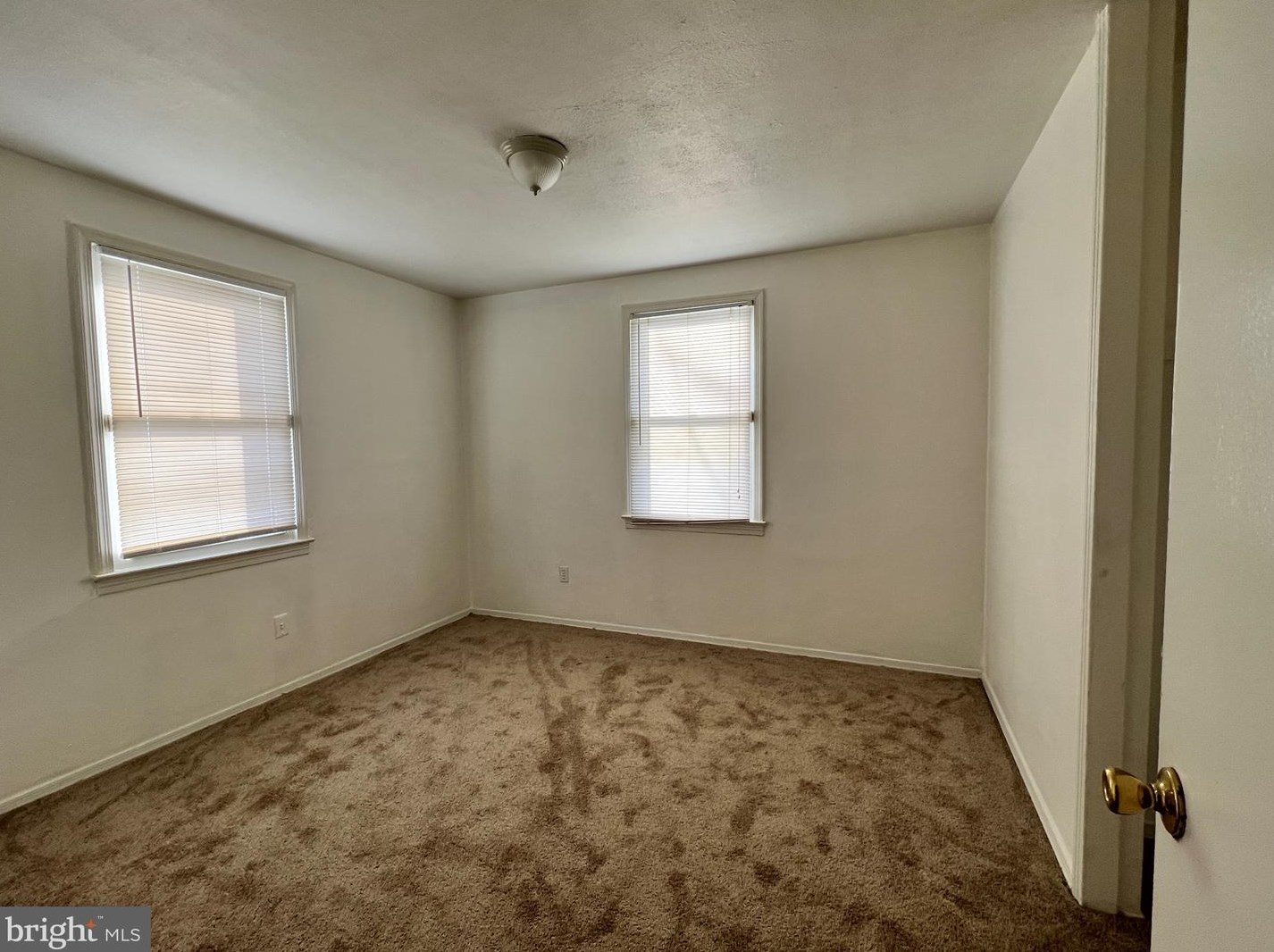 610 Fernleaf Ave, Capitol Heights MD  20743-6002 exterior