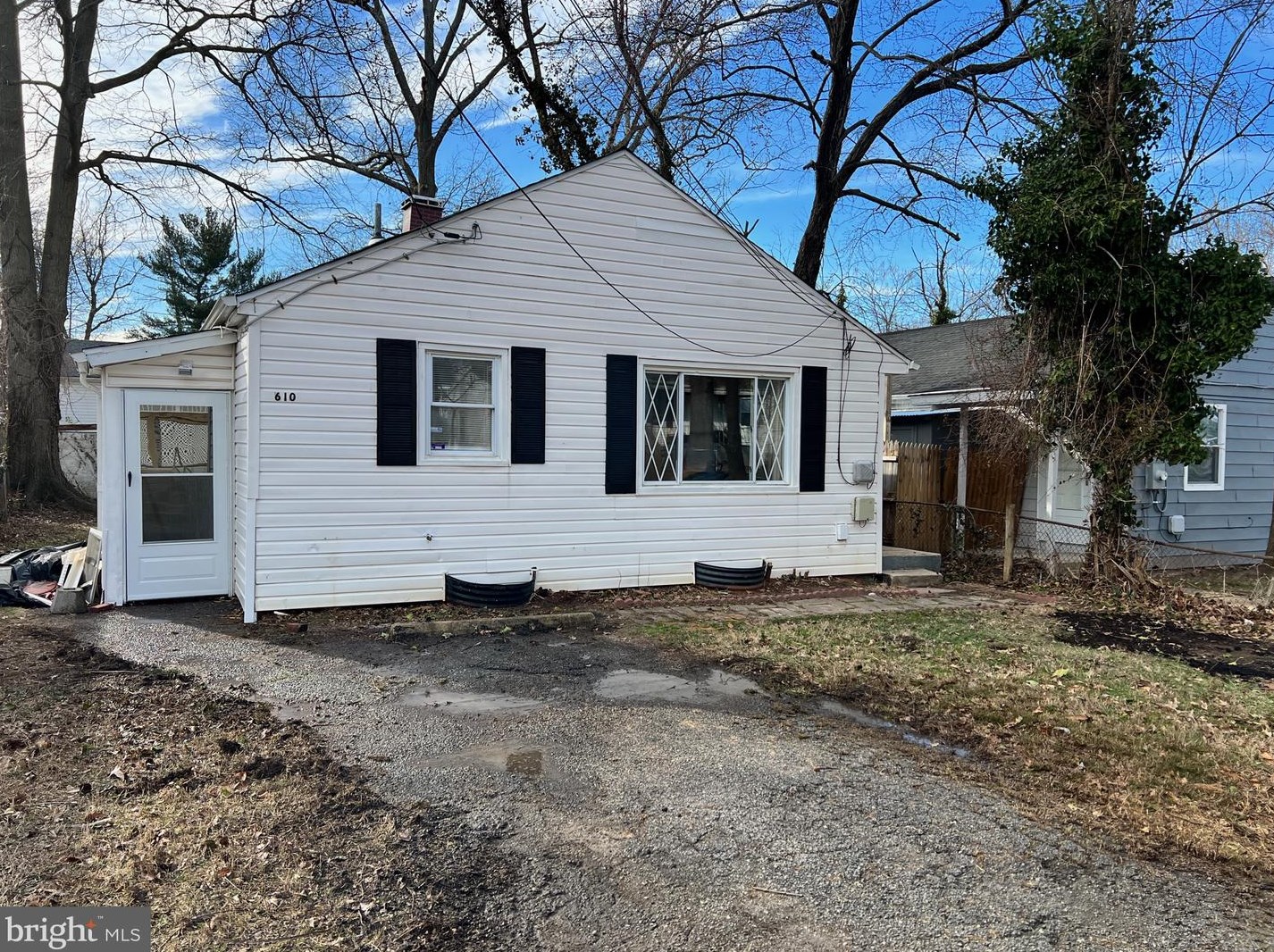 610 Fernleaf Ave, Capitol Heights MD  20743-6002 exterior