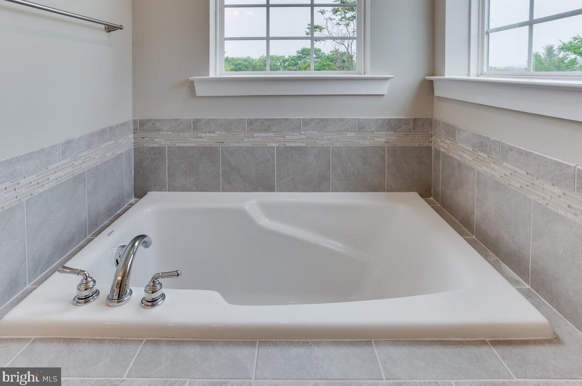 1003 60th Ave, Capitol Heights MD  20743-1421 exterior