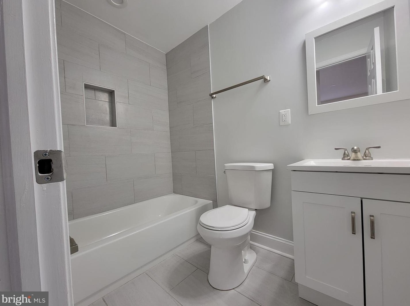 5629 Southern Ave, Capitol Heights MD  20743-2880 exterior