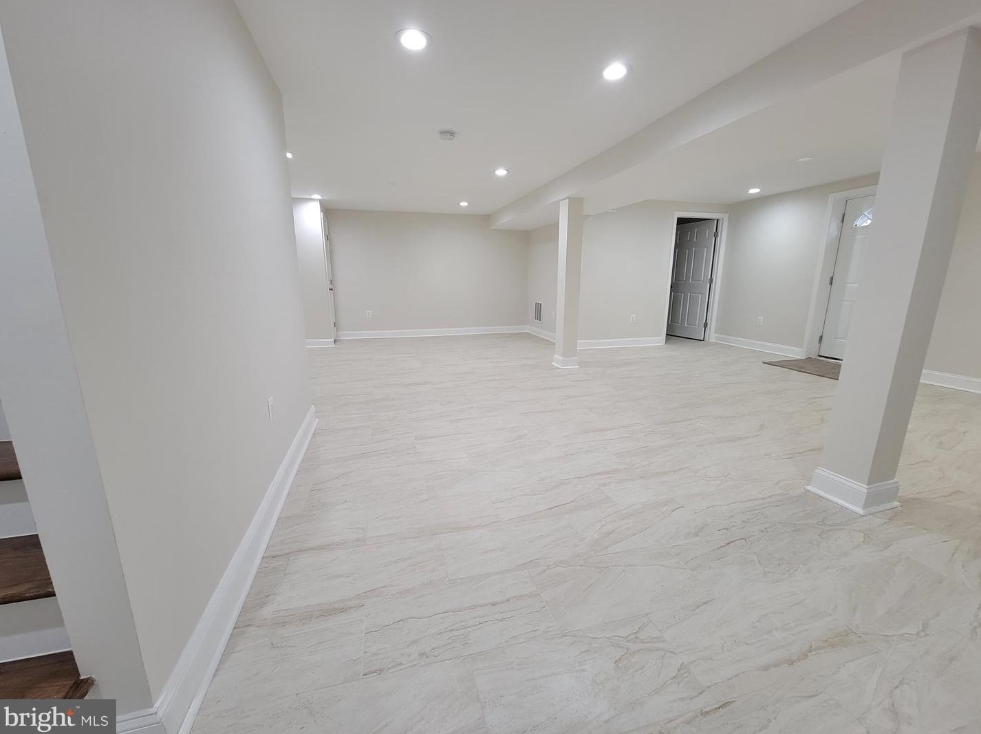 5629 Southern Ave, Capitol Heights MD  20743-2880 exterior