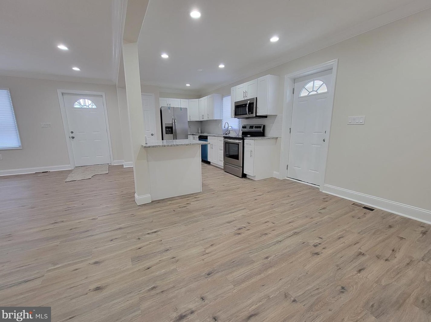 5629 Southern Ave, Capitol Heights MD  20743-2880 exterior