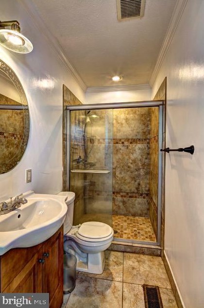 5450 Addison Rd, Capitol Heights MD  20743-6537 exterior