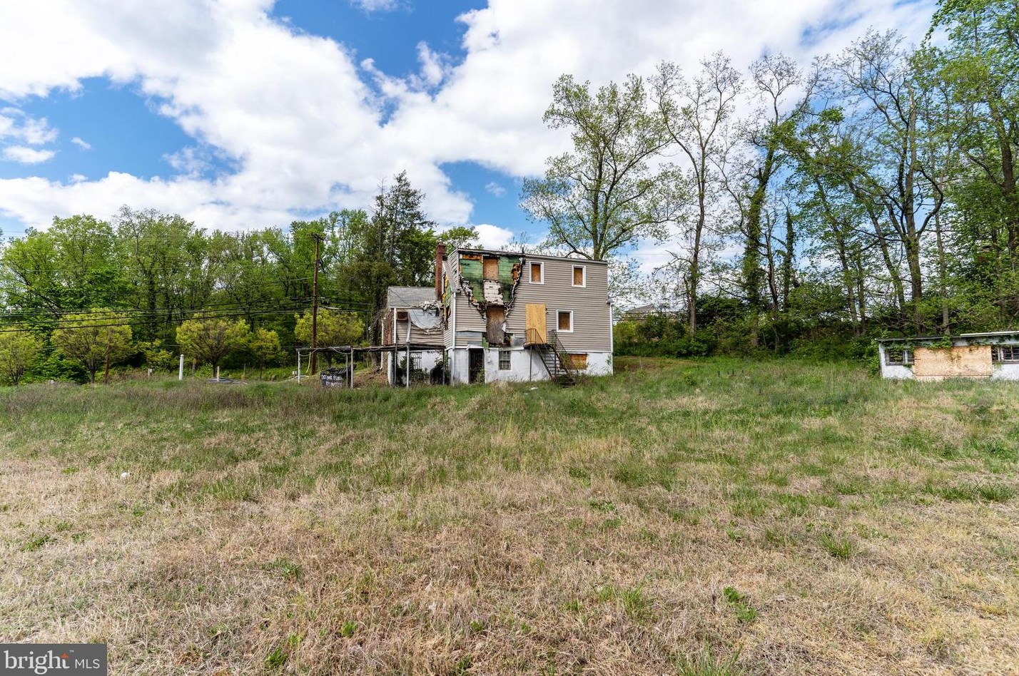 6701 Central Ave, Capitol Heights MD  20743-2554 exterior