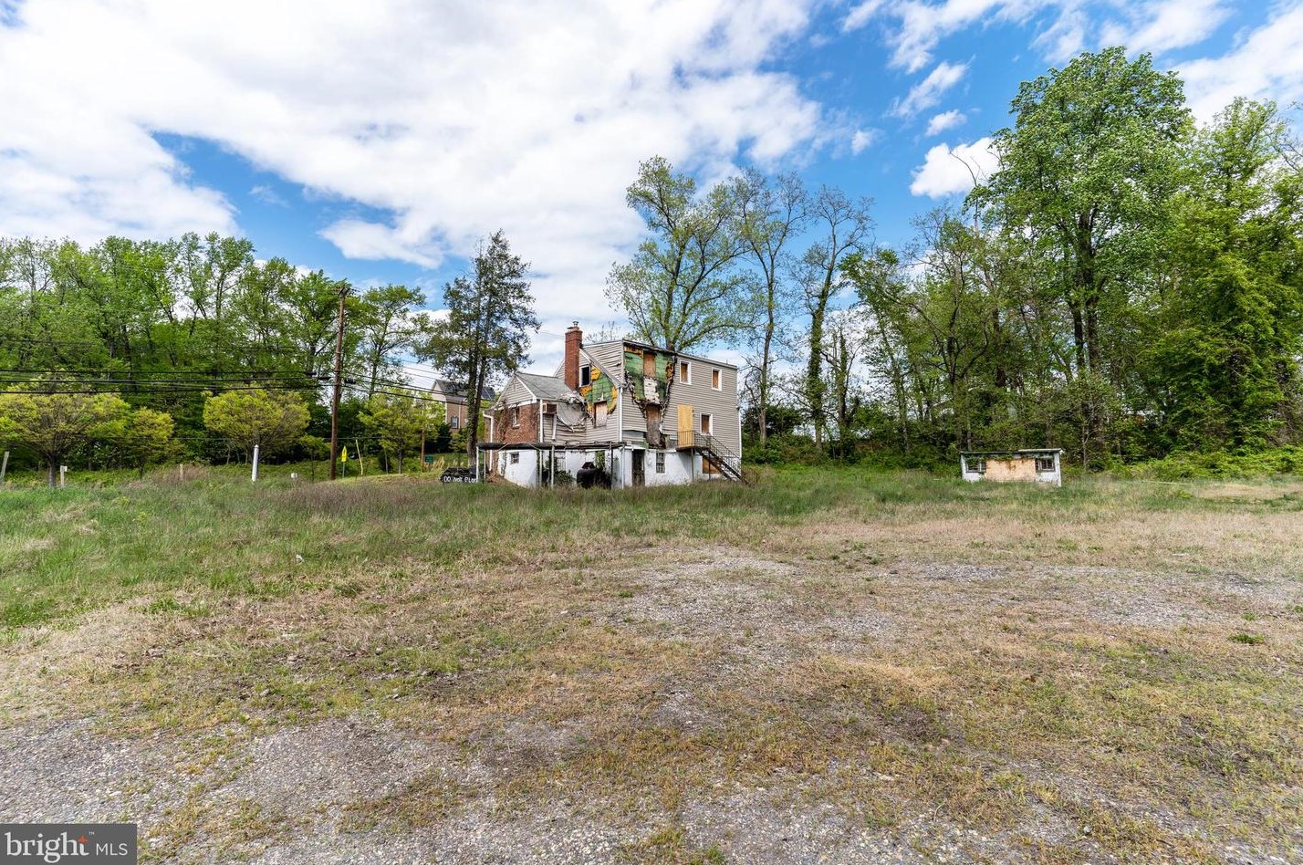 6701 Central Ave, Capitol Heights MD  20743-2554 exterior