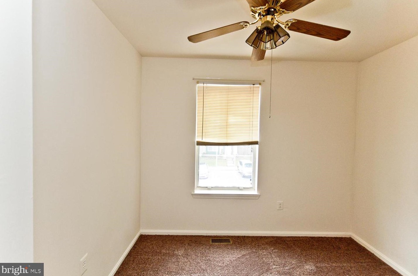 5815 Folgate Ct, Capitol Heights MD  20743-4241 exterior