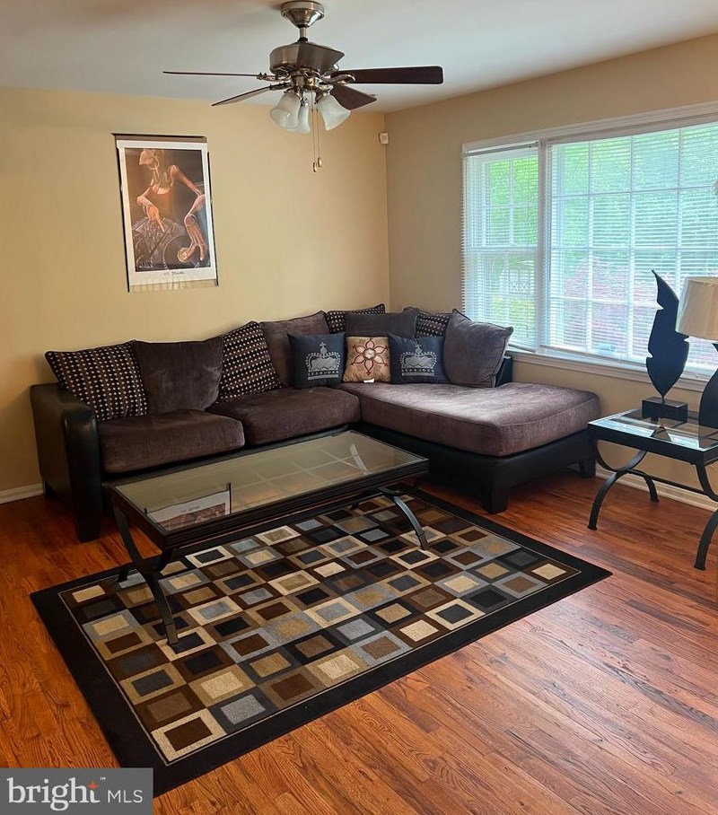 9511 Dalmatia Dr, Clinton MD  20735-4404 exterior