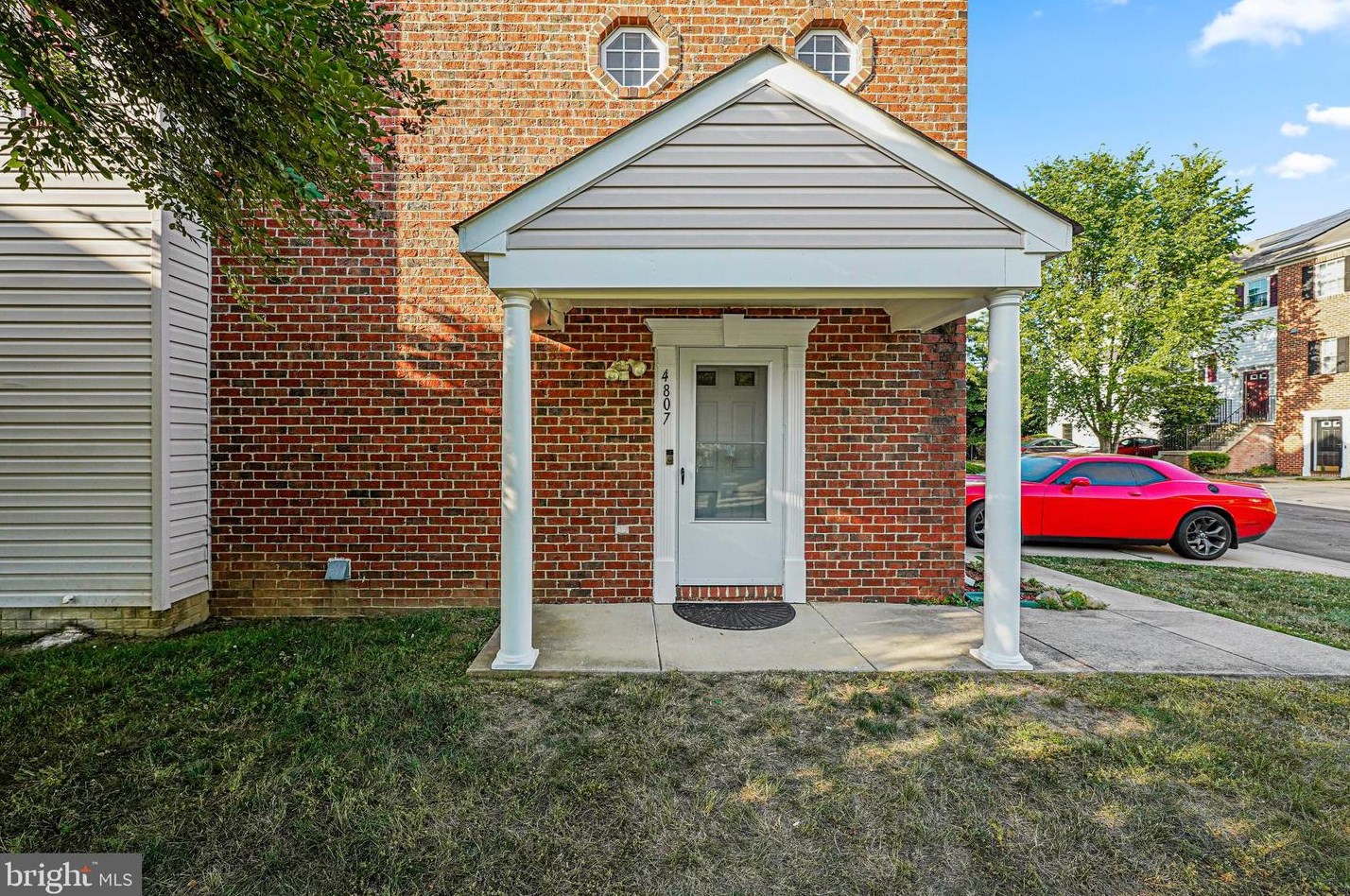 4807 Cowslip Ct, Oxon Hill MD  20745-3406 exterior