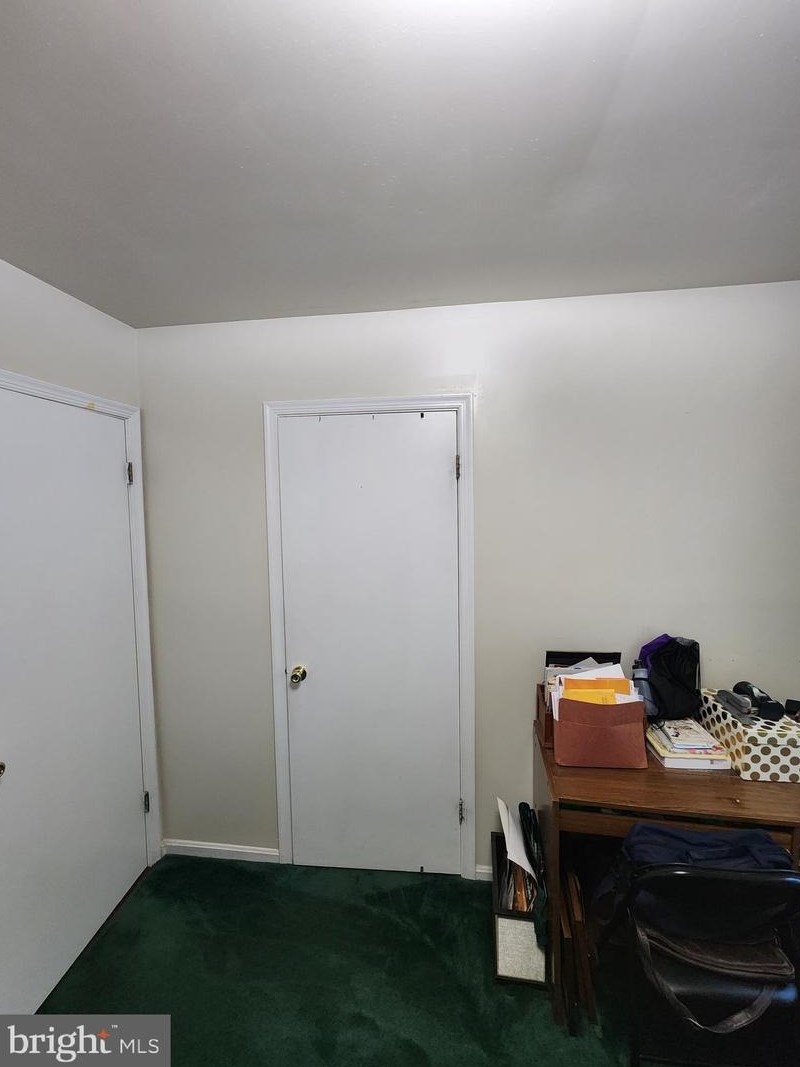 9507 Dalmatia Dr, Clinton MD  20735-4404 exterior