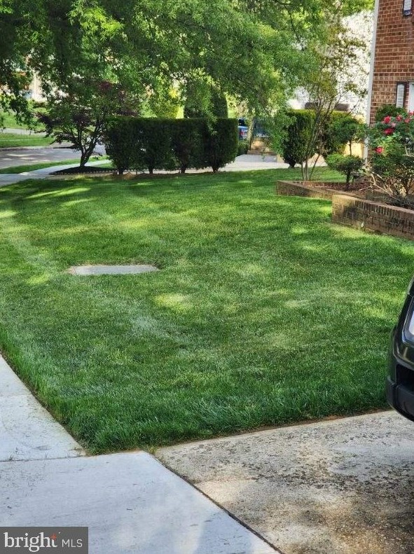 9507 Dalmatia Dr, Clinton MD  20735-4404 exterior