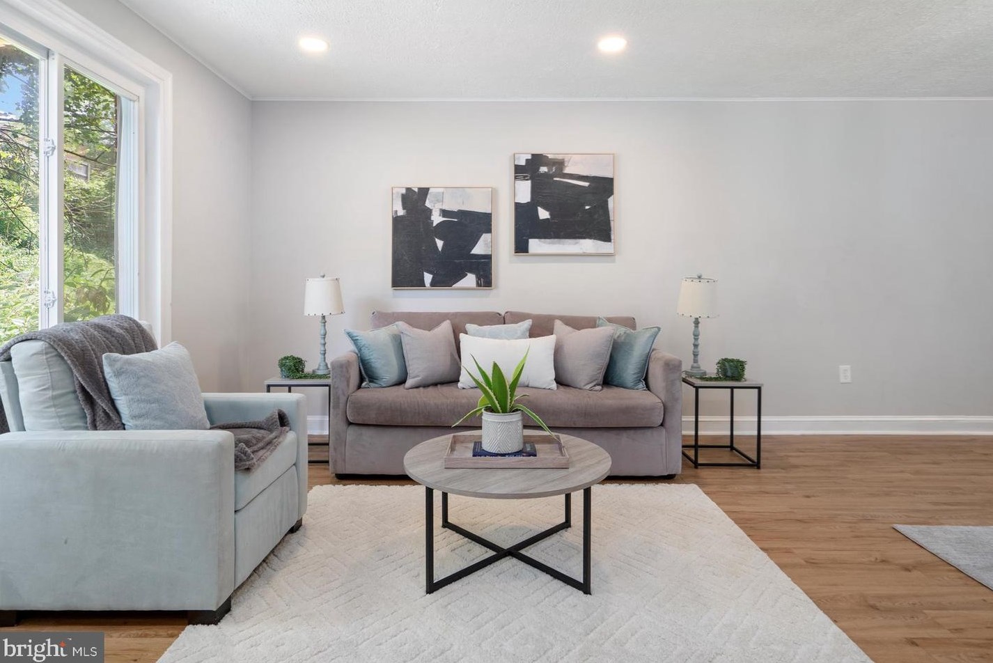 5202 Leverett St, Oxon Hill MD  20745-2032 exterior