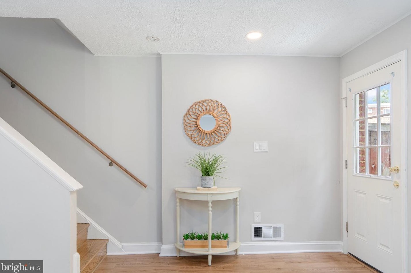 5202 Leverett St, Oxon Hill MD  20745-2032 exterior