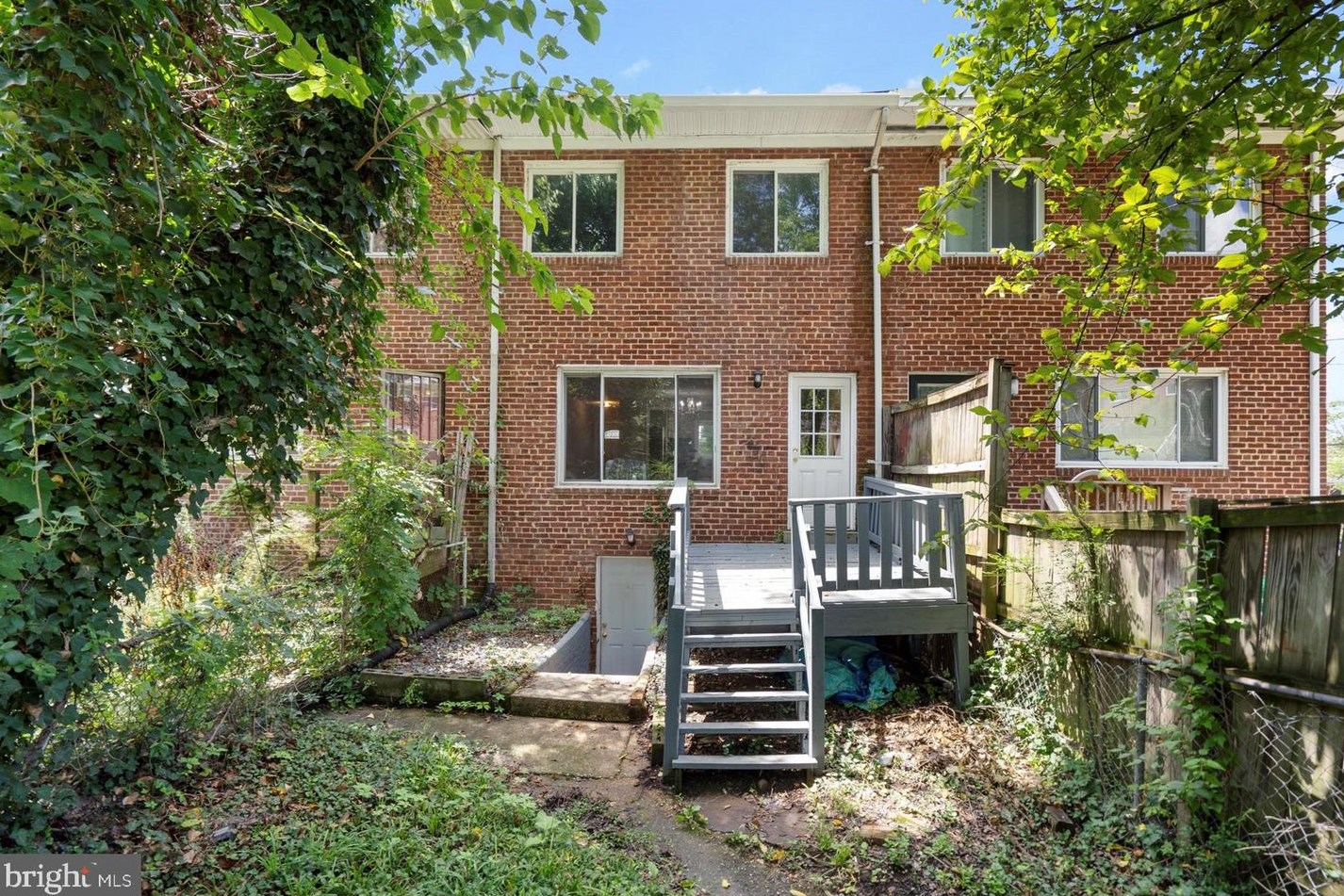 5202 Leverett St, Oxon Hill MD  20745-2032 exterior