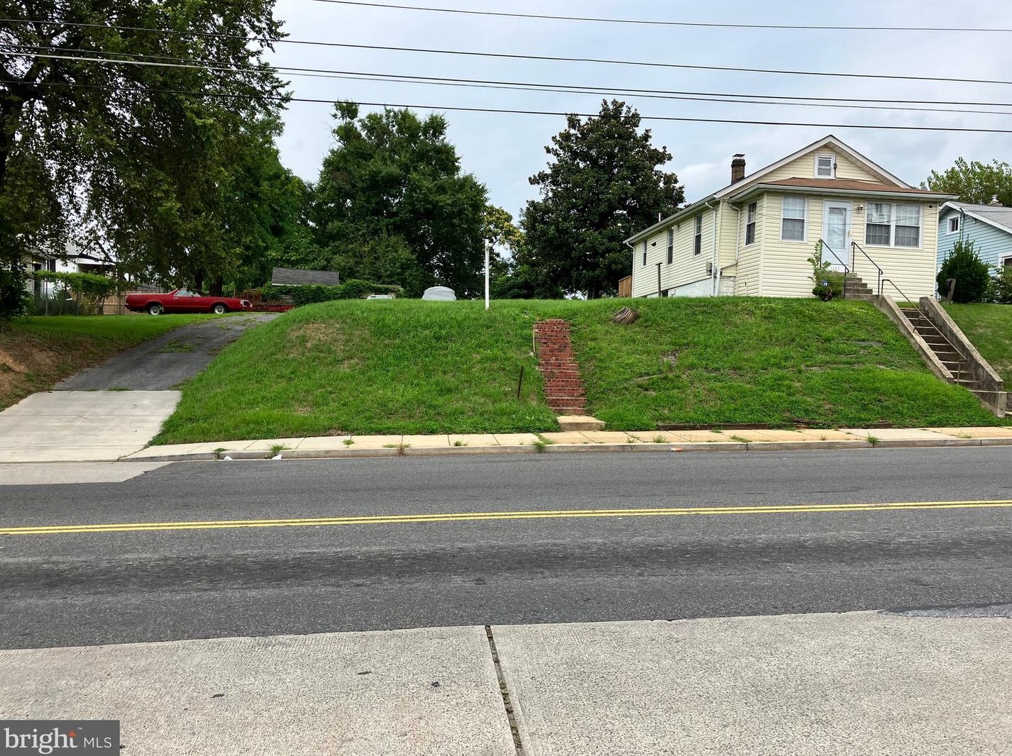 1105 Eastern Ave, Capitol Heights MD 20743-1033 exterior