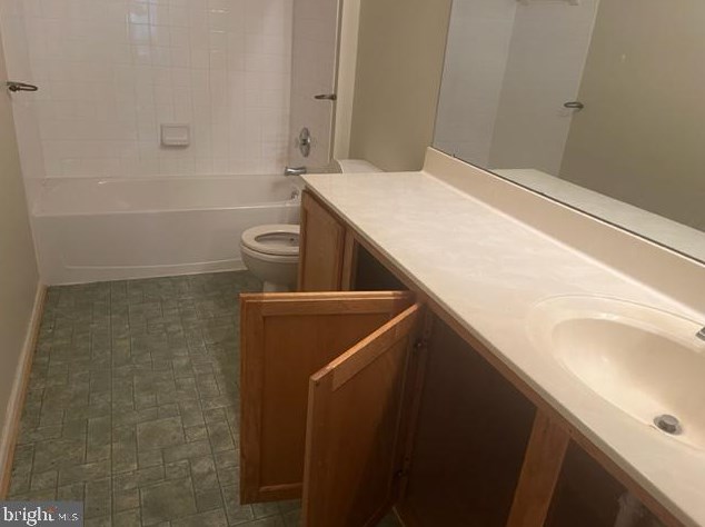 11914 Mary Catherine Dr, Clinton MD  20735-1018 exterior