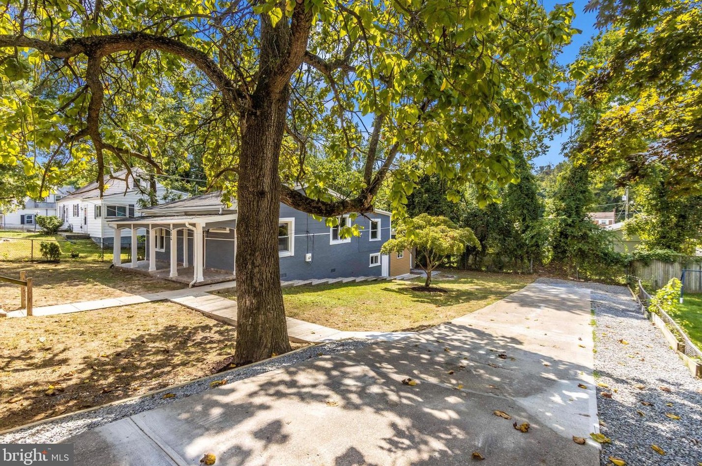 404 Cedarleaf Ave, Capitol Heights MD  20743-2514 exterior