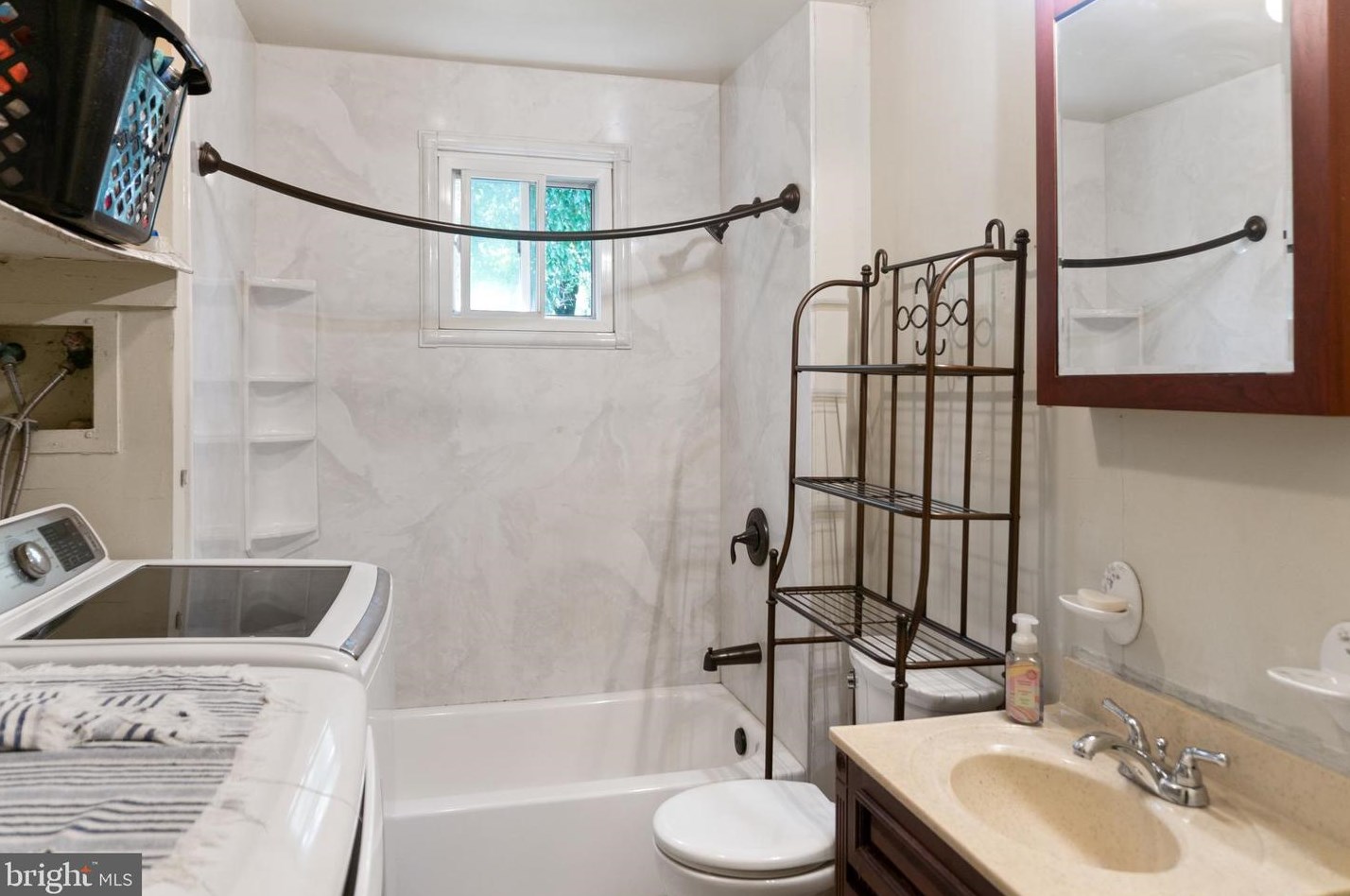 907 Rollins Ave, Capitol Heights MD 20743-3108 exterior