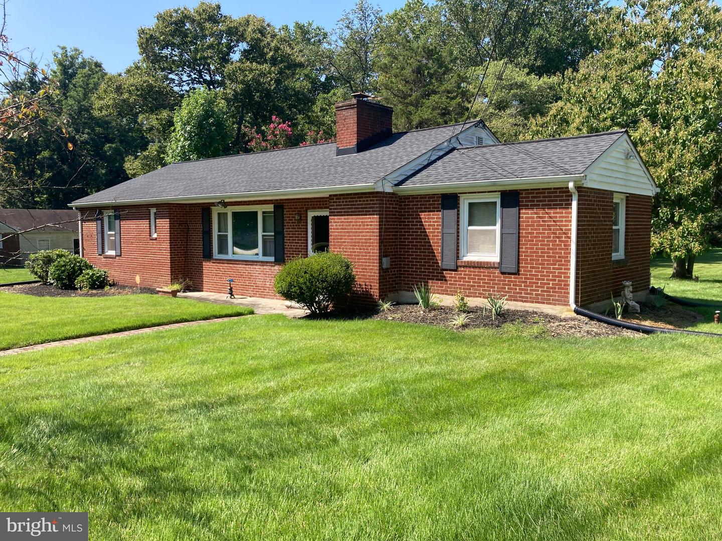 9201 Pine View Ln, Clinton, MD 20735 - MLS MDPG2091068 - Coldwell Banker