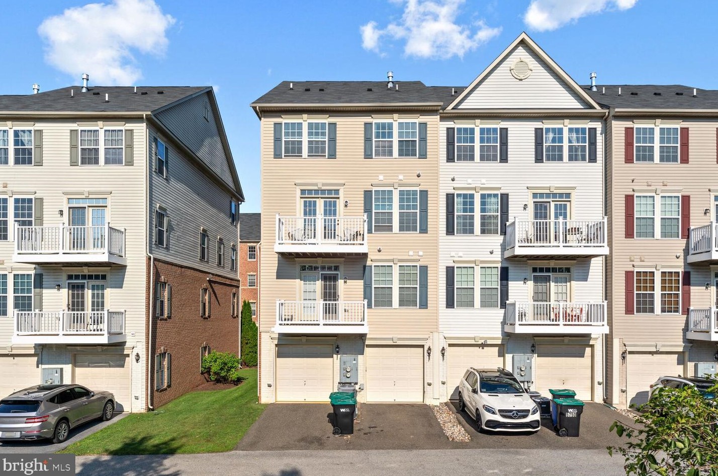 5754 Virginia Ln, Oxon Hill MD  20745-3574 exterior