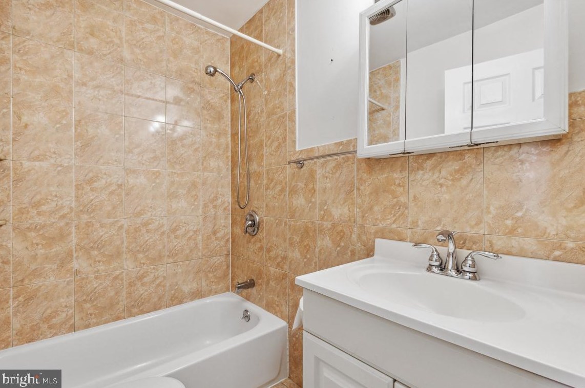 7916 Beechnut Rd, Capitol Heights MD 20743-4733 exterior