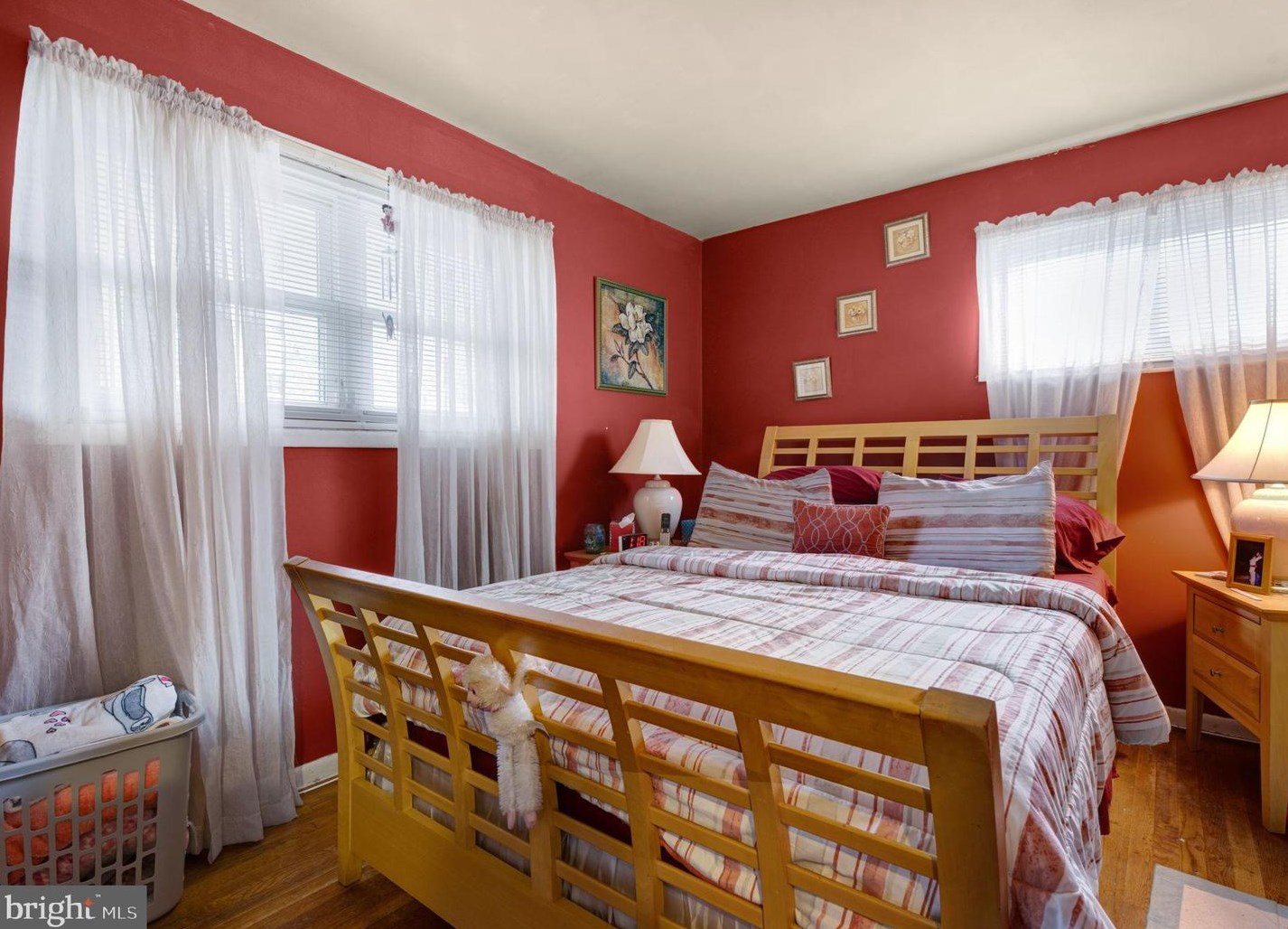 6815 Drylog St, Capitol Heights MD 20743-2401 exterior