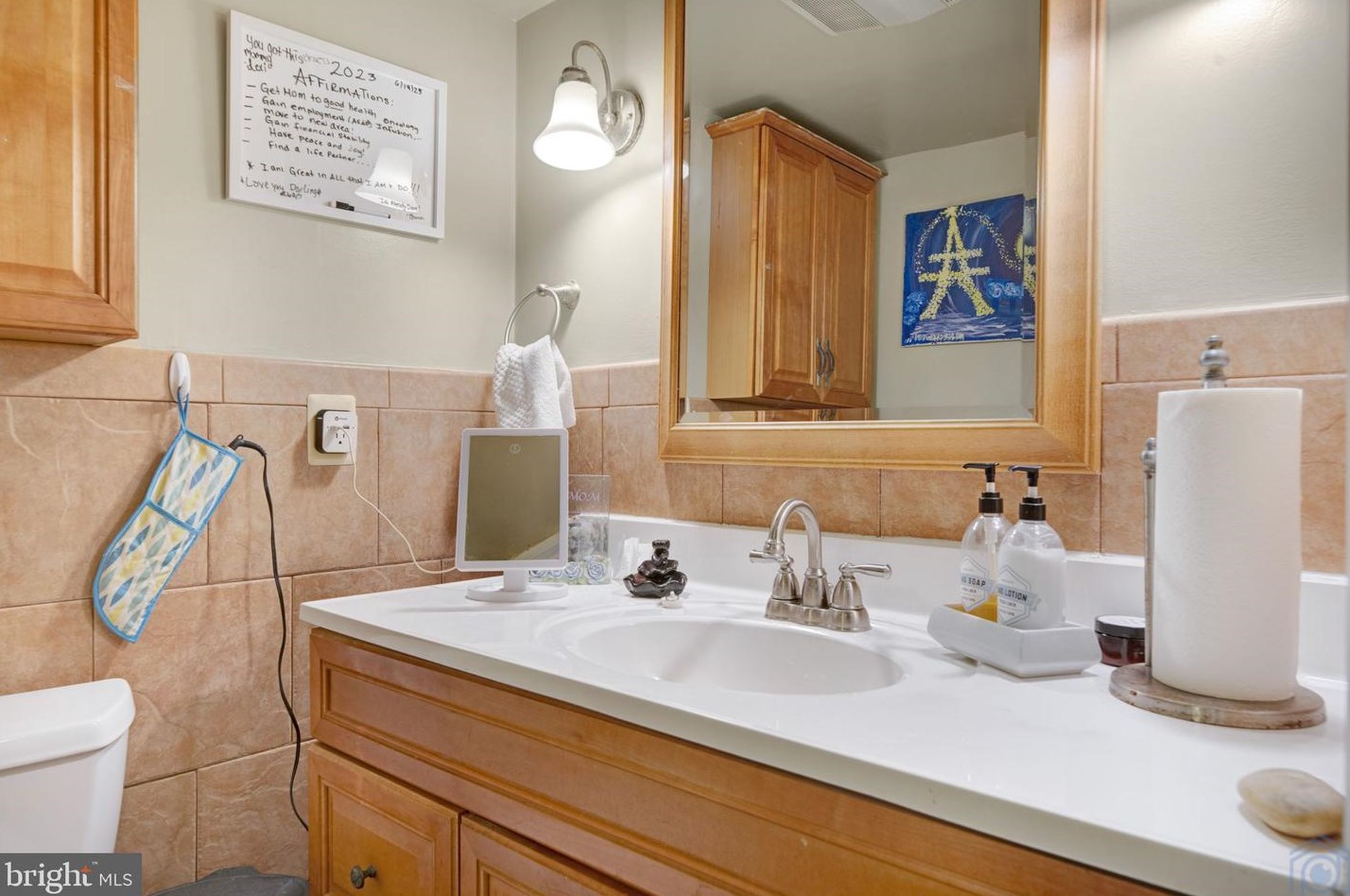 6815 Drylog St, Capitol Heights MD 20743-2401 exterior