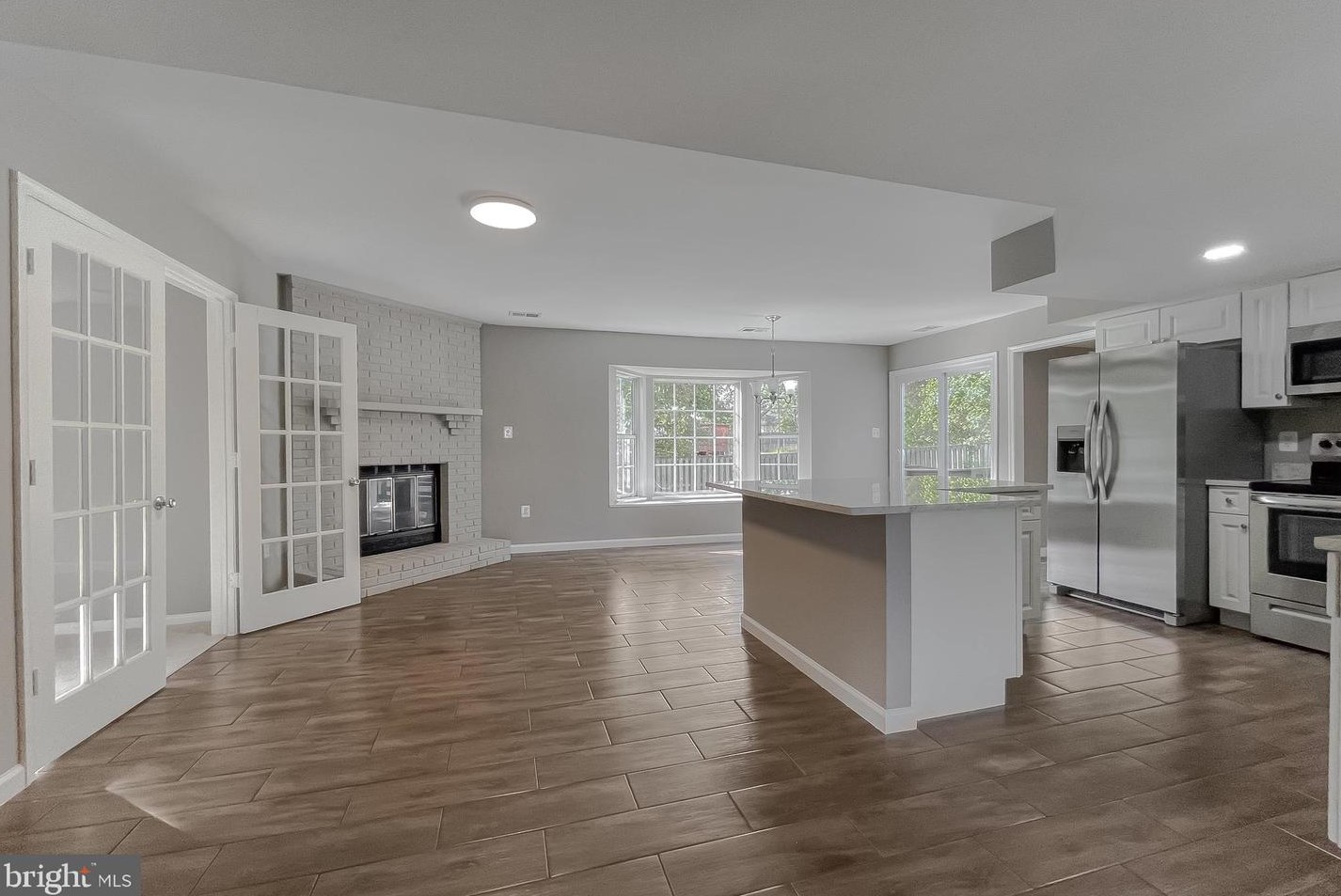 7605 Fox Hunt Ct, Clinton MD 20735-3063 exterior