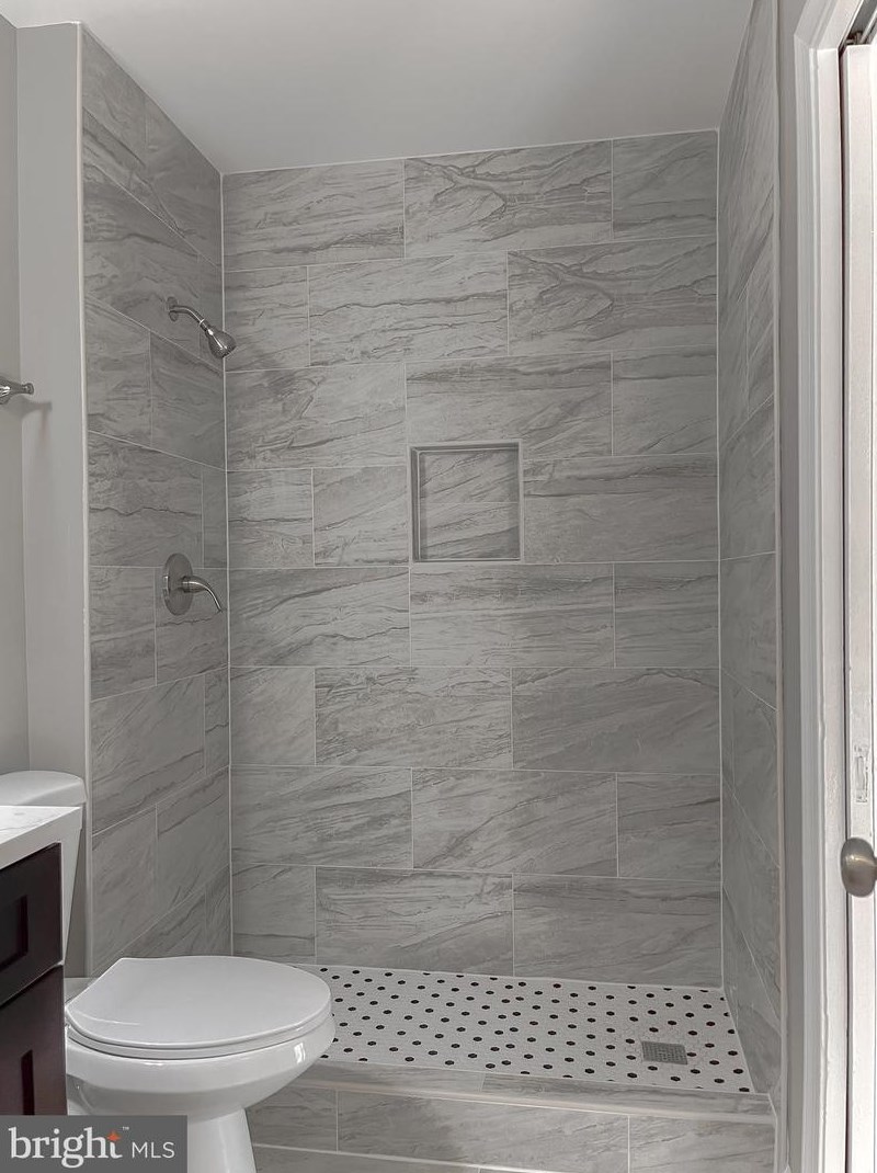 7605 Fox Hunt Ct, Clinton MD 20735-3063 exterior