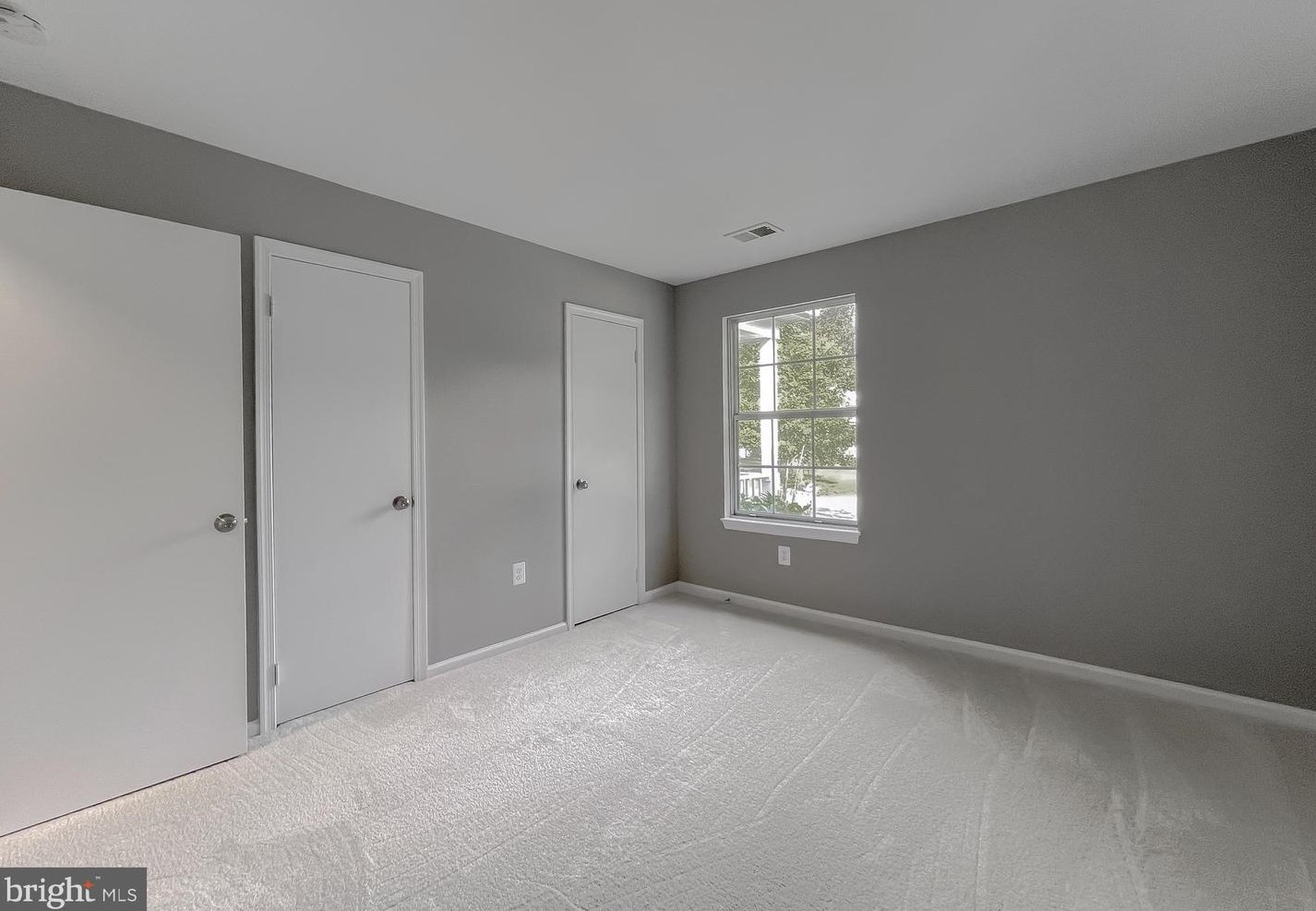 7605 Fox Hunt Ct, Clinton MD 20735-3063 exterior