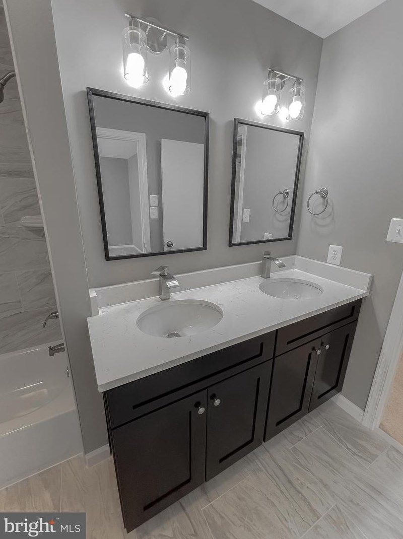 7605 Fox Hunt Ct, Clinton MD 20735-3063 exterior