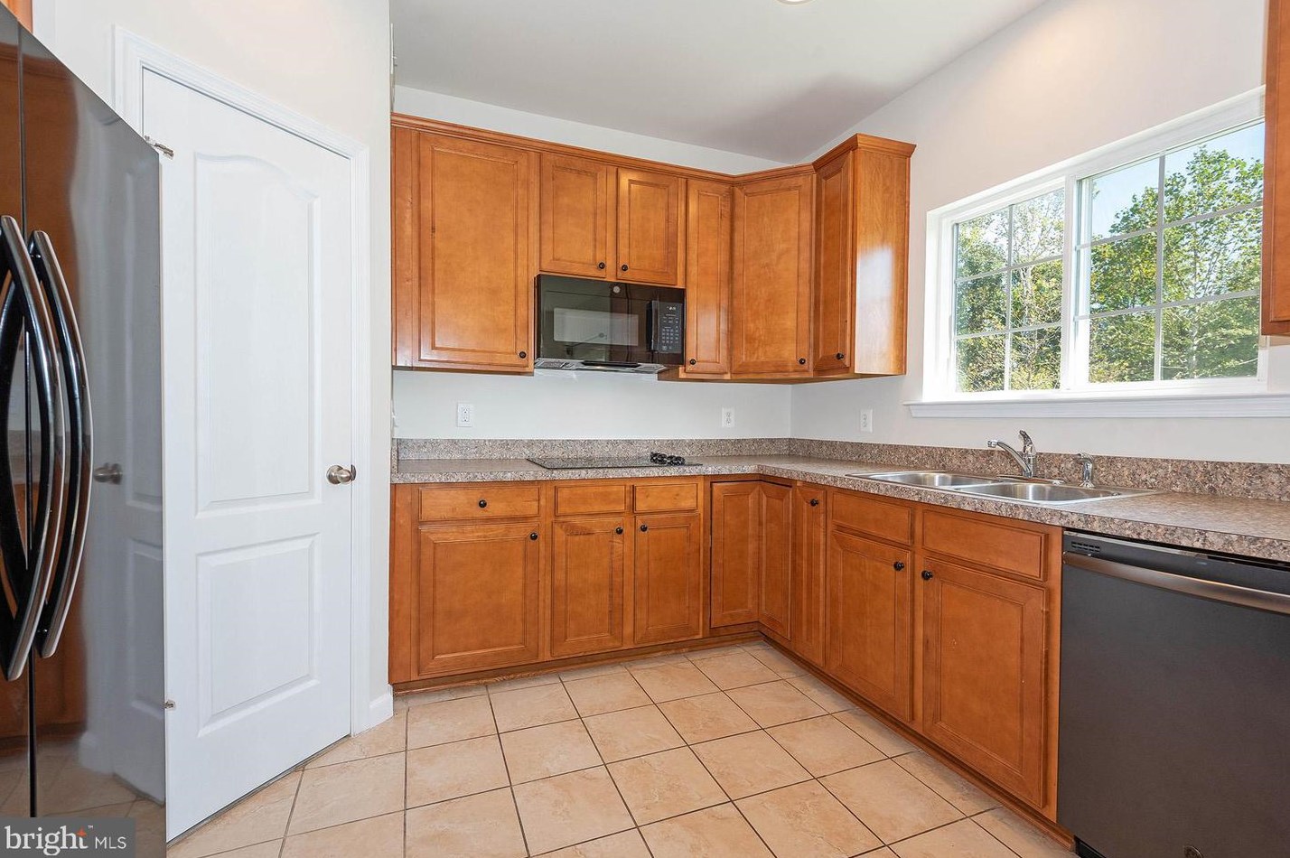 101 Gray St, Capitol Heights MD 20743-1213 exterior