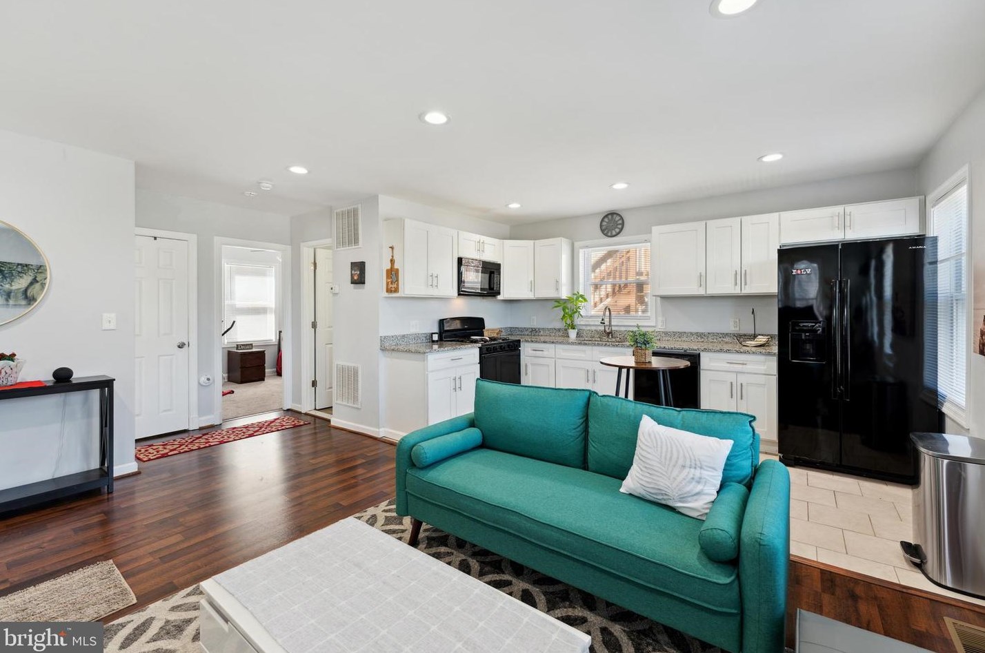 4219 Vine St, Capitol Heights MD 20743-5833 exterior