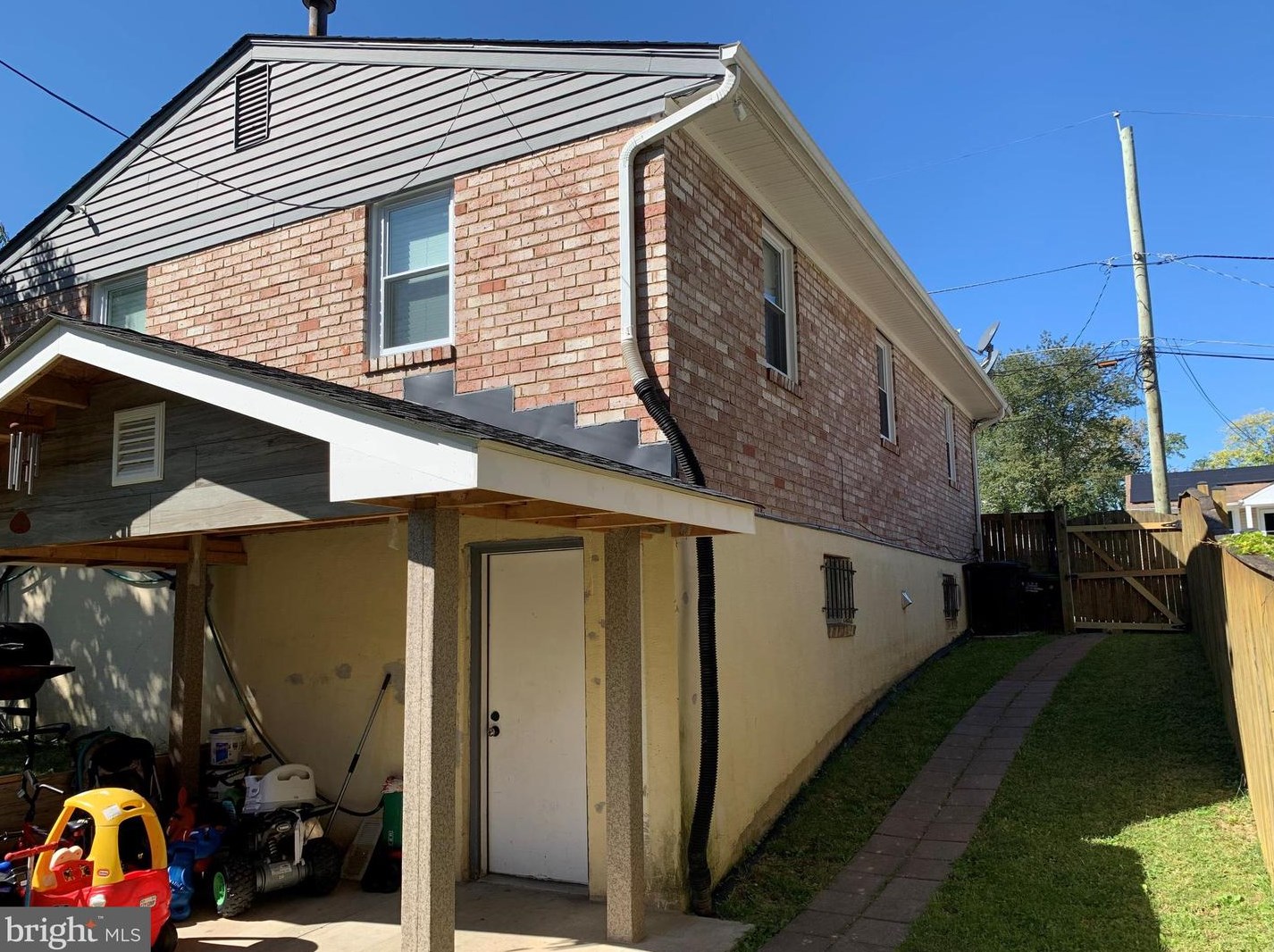 1118 Iago Ave, Capitol Heights MD 20743-5908 exterior