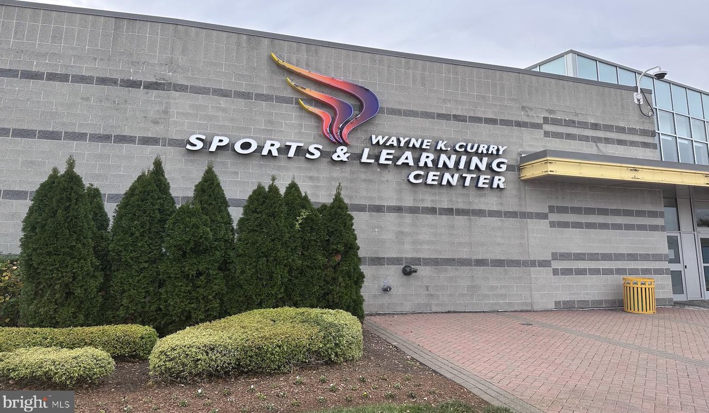 5031 Emo St, Capitol Heights MD  20743-2858 exterior