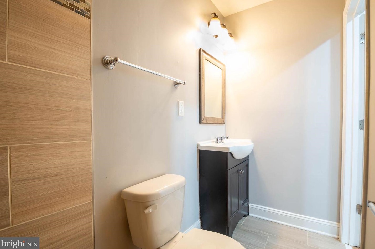 5031 Emo St, Capitol Heights MD  20743-2858 exterior