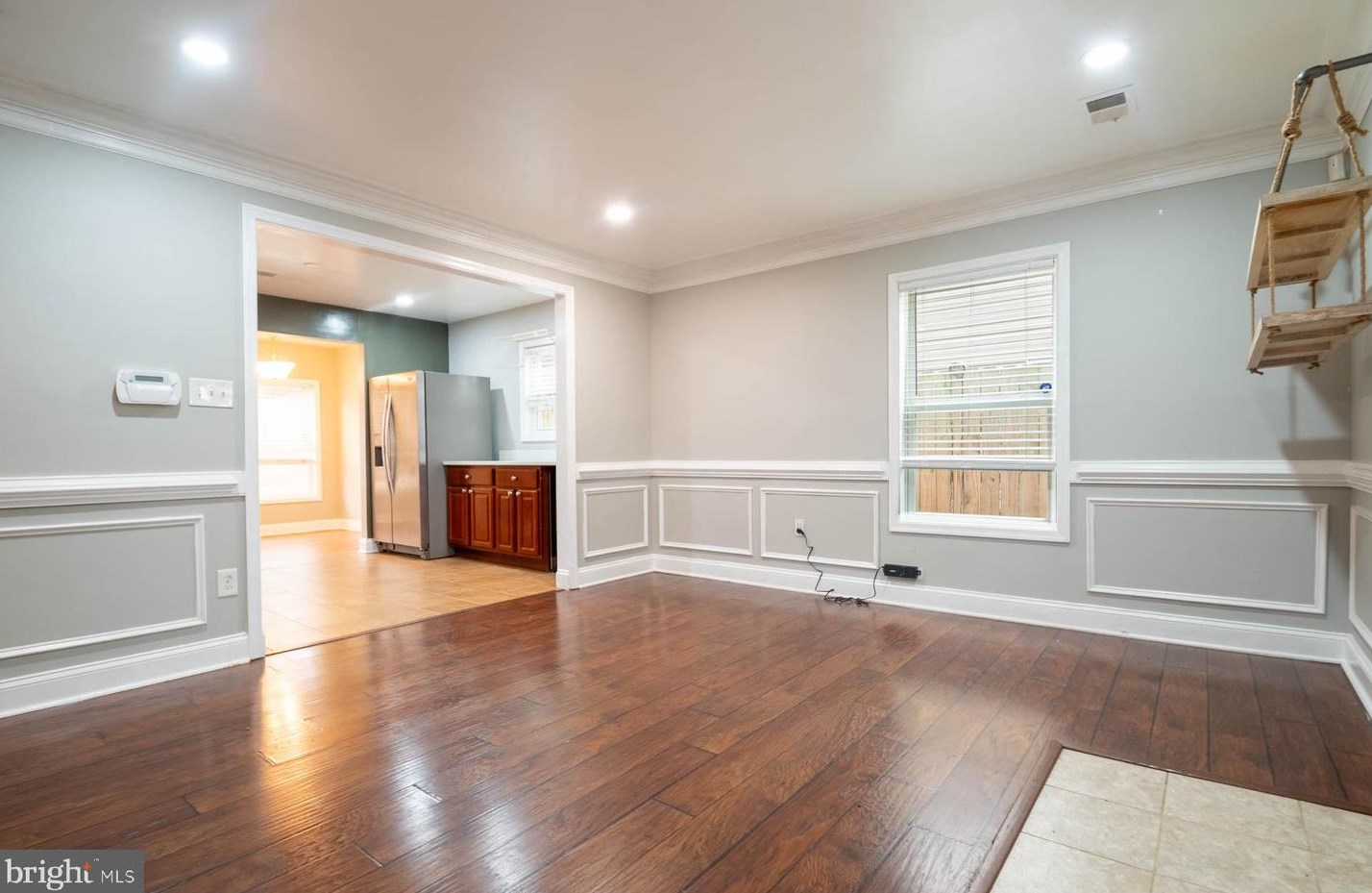 5031 Emo St, Capitol Heights MD  20743-2858 exterior